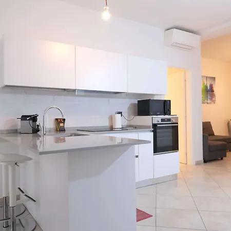 Vr - Capriccio 24 * Verona